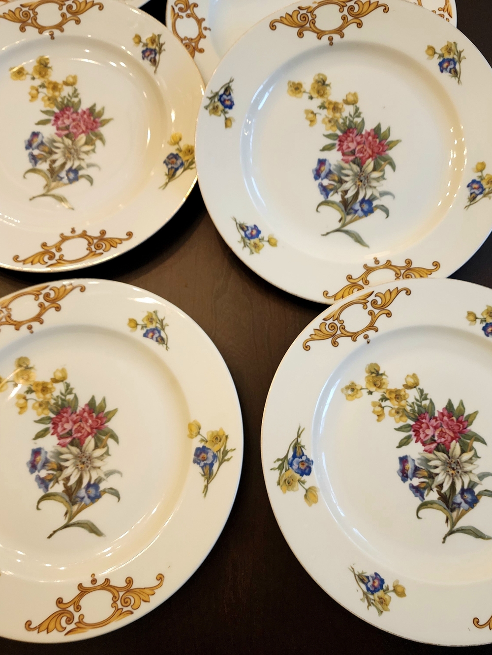 4 VTG EPIAG Czechoslovakia Porcelain Floral Gold Scroll Pattern Dinner Plates